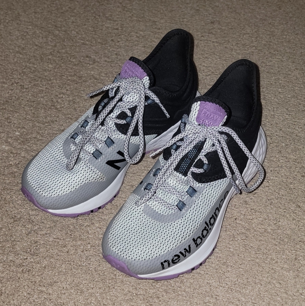 WOMEN'S NEW BALANCE